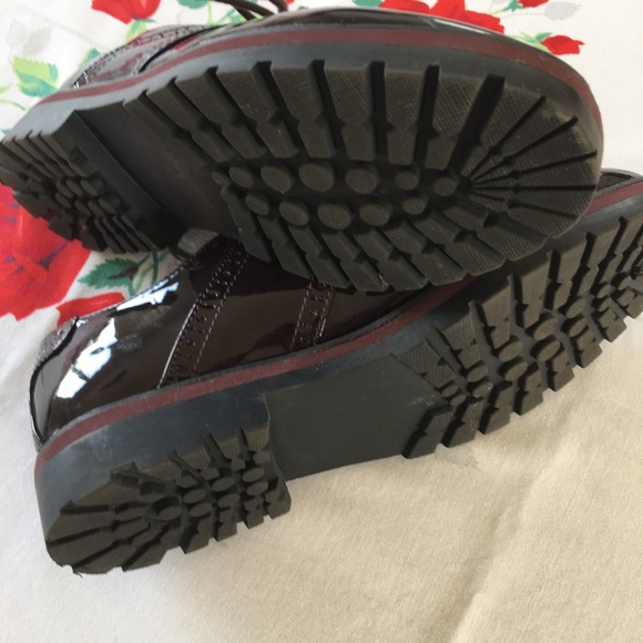 Women’s Nine West Lace up Shoe - Picture 2 of 3